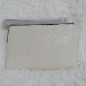 Coach | Bags | Coach Striped Heart Motif Corner Zip Wristlet